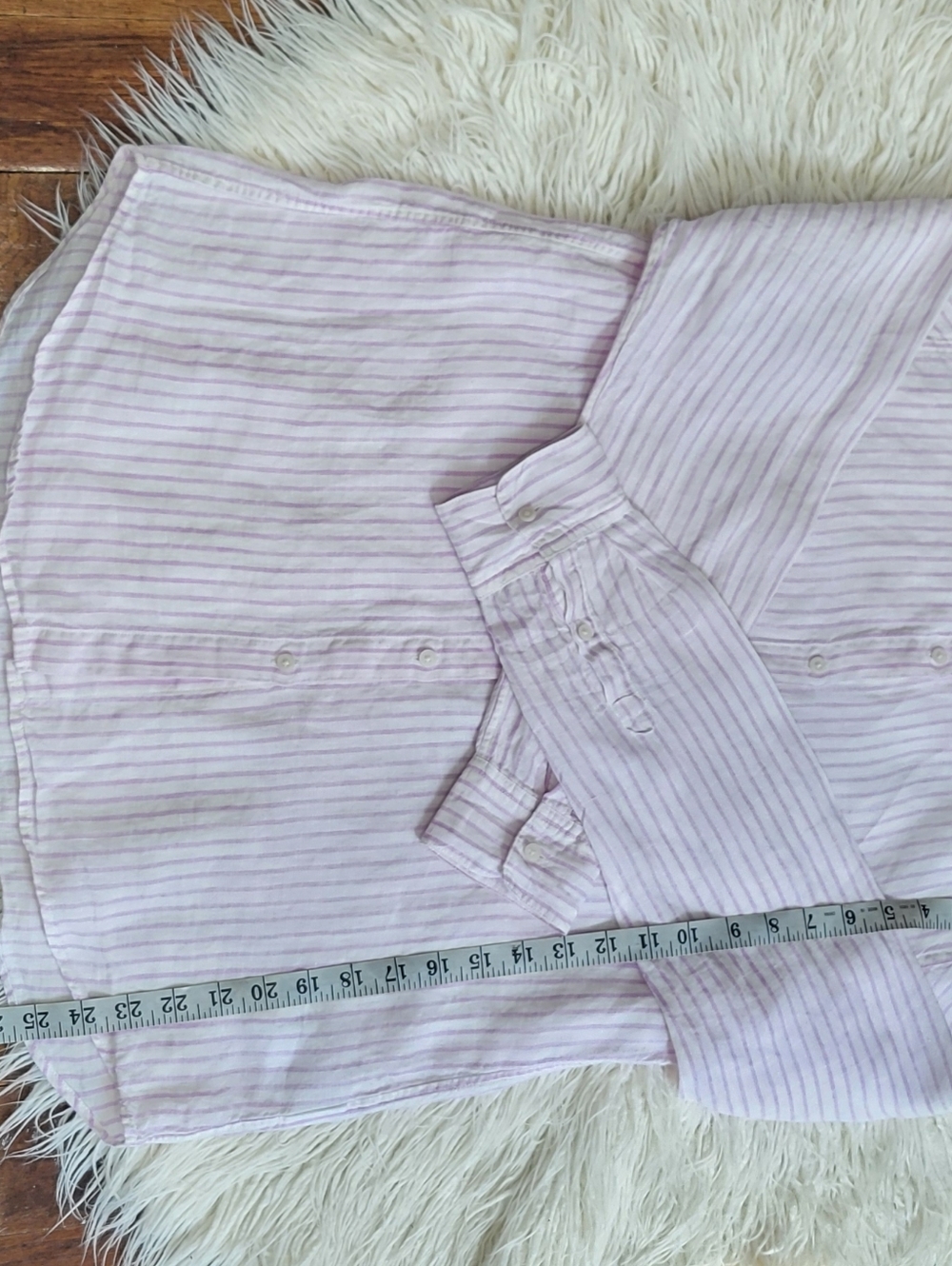 UNIQLO Light Pink & White Striped Button-Up Shirt - Picture 4 of 9